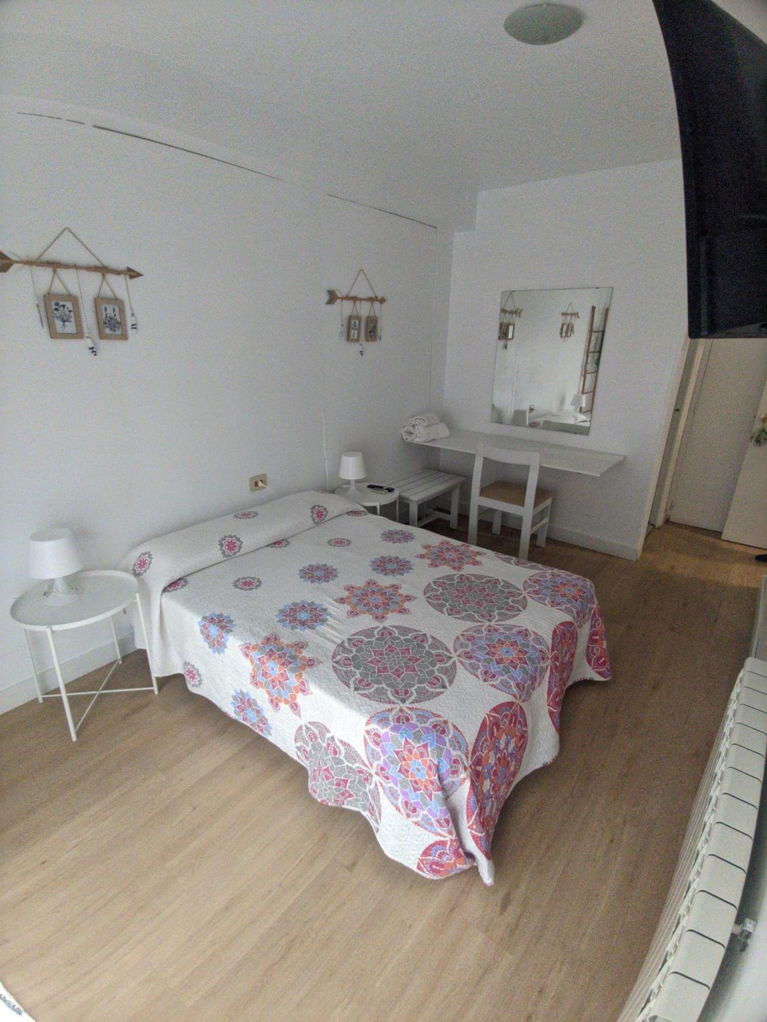 Hostal Sol Zamora Esterno foto
